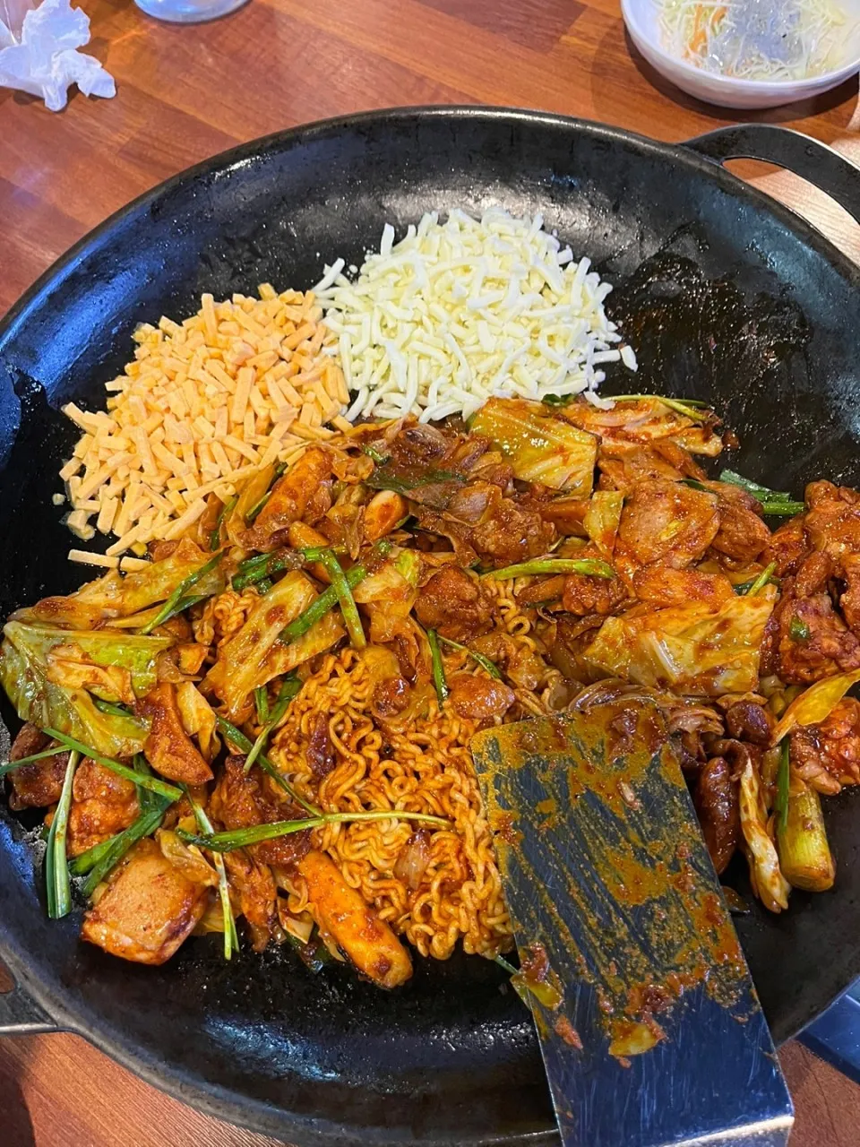 Please flip frequently with the spatula for the best taste! Keep stir-frying well and enjoy it warm and delicious until the end!